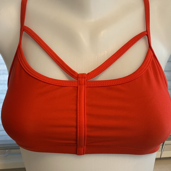 Onzie Yoga Bound Bra Top. Poppy red. 
BNWT - Picture 5 of 11